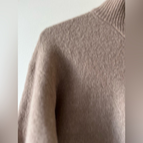 Everlane Wool-Yak Blended Pullover Sweater - Picture 12 of 15